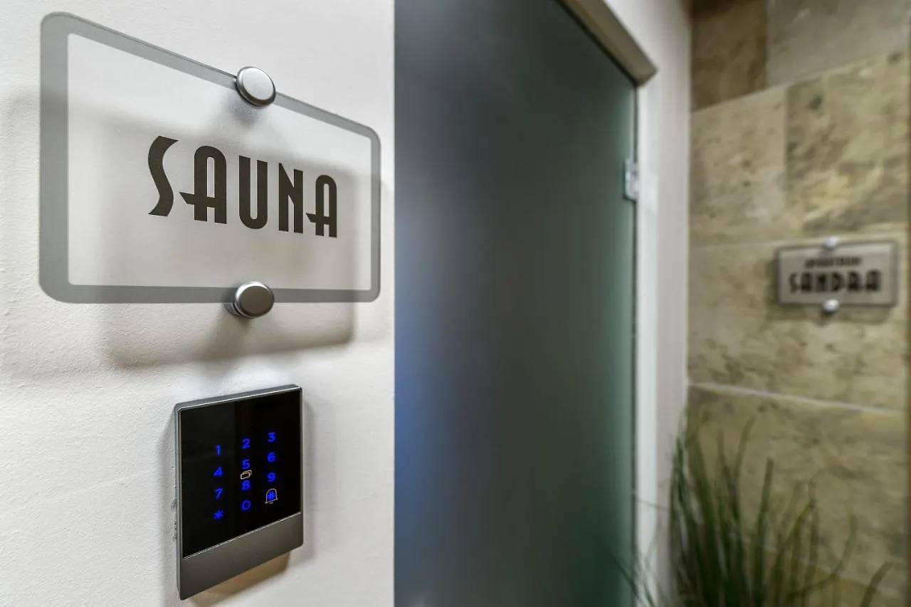 Urban Apartments With Sauna Zadar